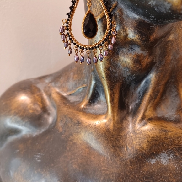 Jewelry - Freshwater pearl dangles.